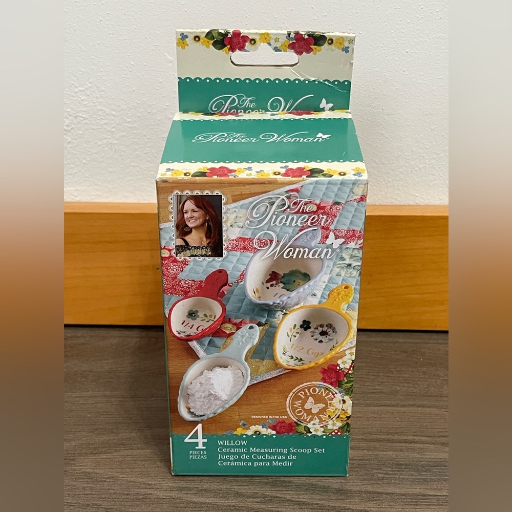 Set of 4, Pioneer Woman Willow Ceramic Measuring Scoop Set